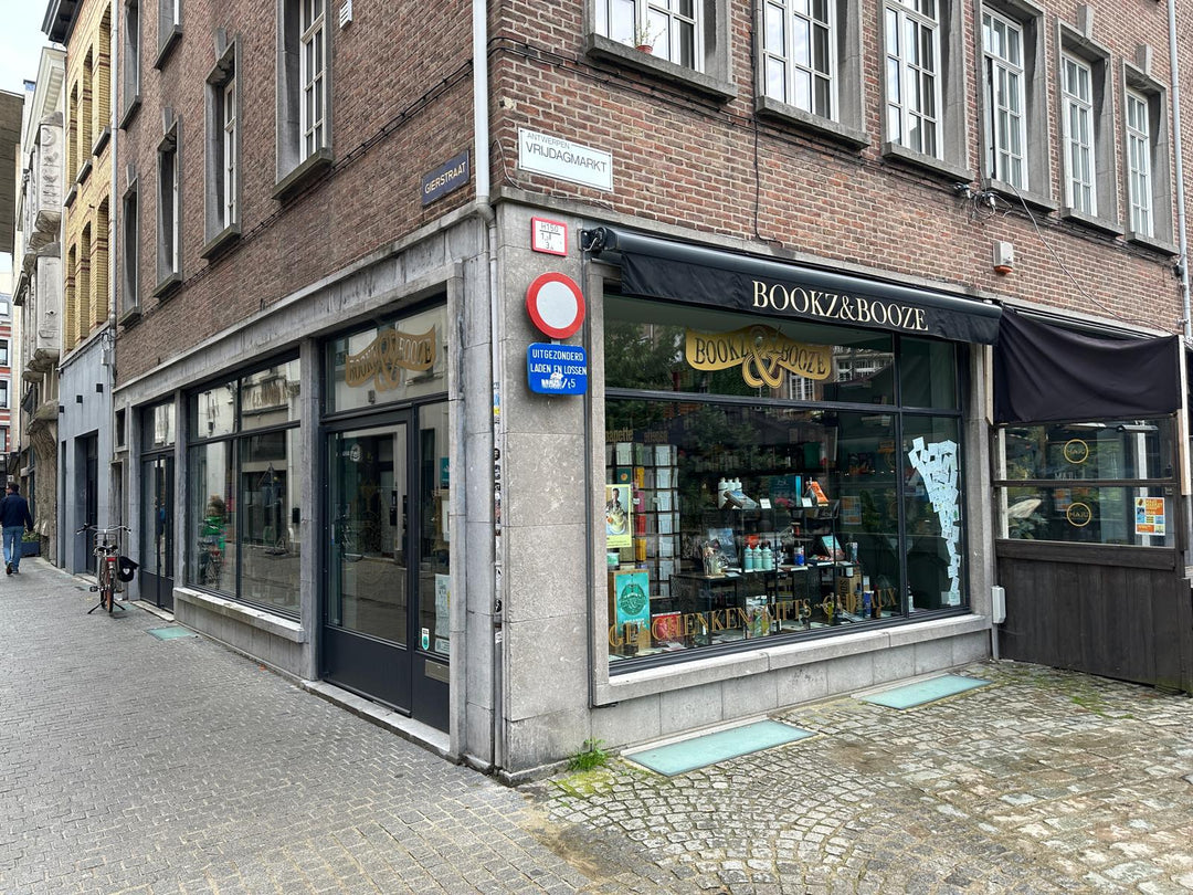 Explorando Amberes: Un viaje por la historia, los libros y el whisky
