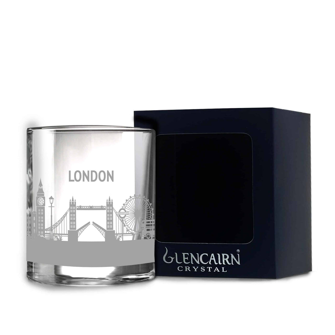 In this photo Whisky glass Skyline London - Glencairn Crystal Scotland MoodCompanyNL