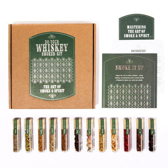 In this photo Whisky Smoker Botanical Set - For use with a Smoker - Craftly MoodCompanyNL